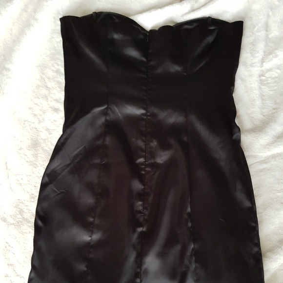 Forever 21 Strapless black midi - Picture 7 of 8